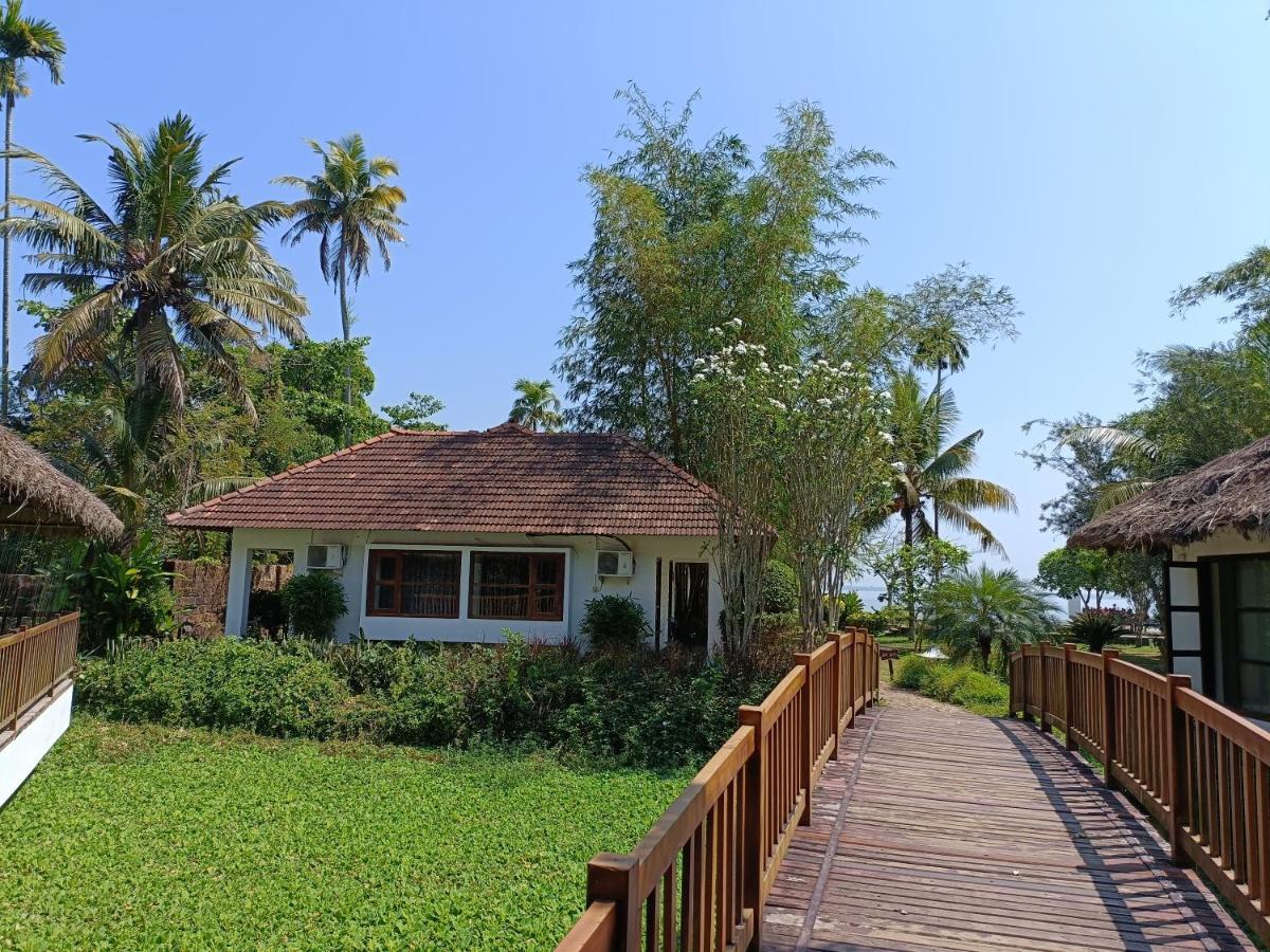 Deshadan Backwater Resort - The best sunrise view Alappuzha Exterior foto