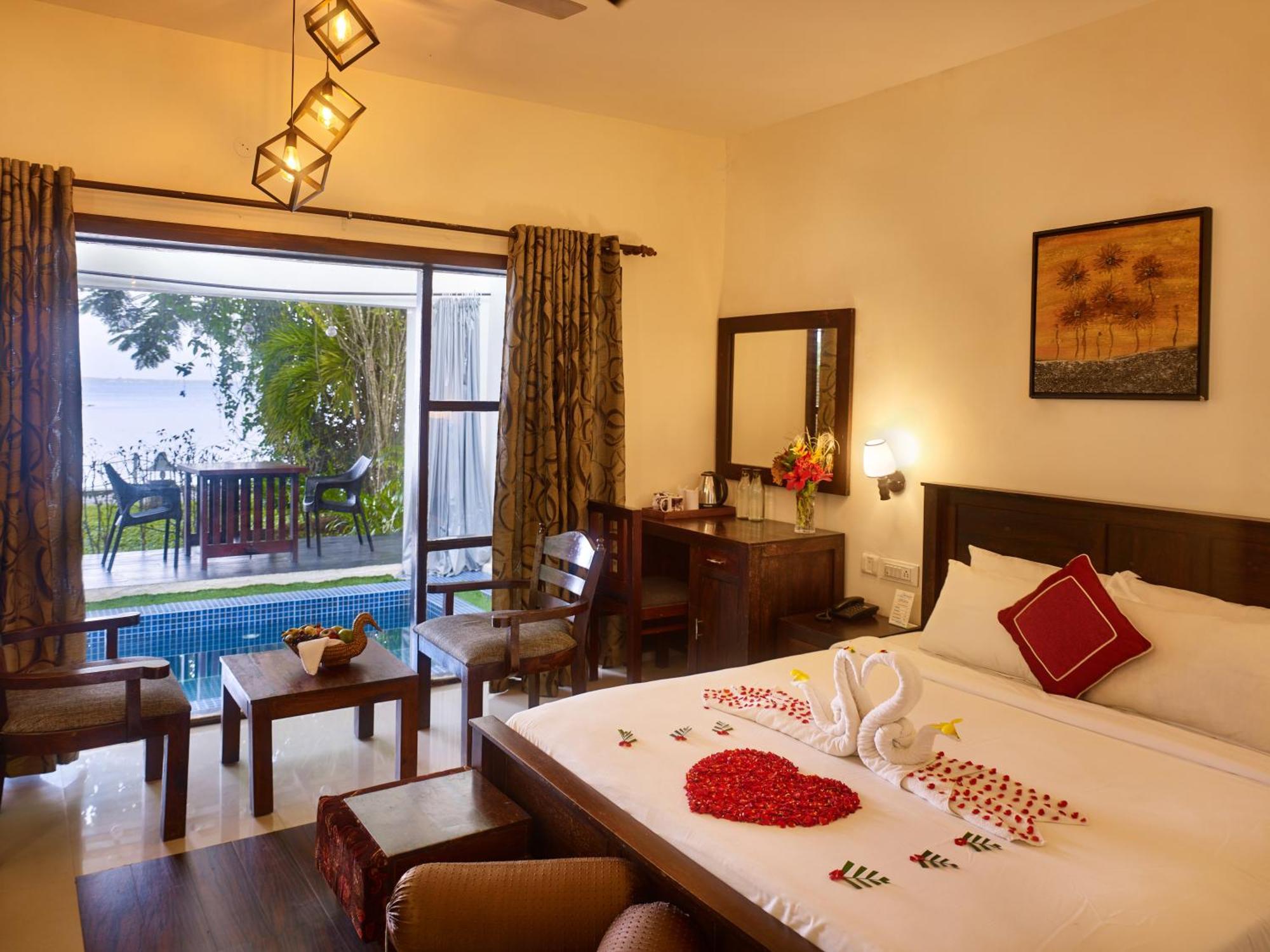 Deshadan Backwater Resort - The best sunrise view Alappuzha Exterior foto