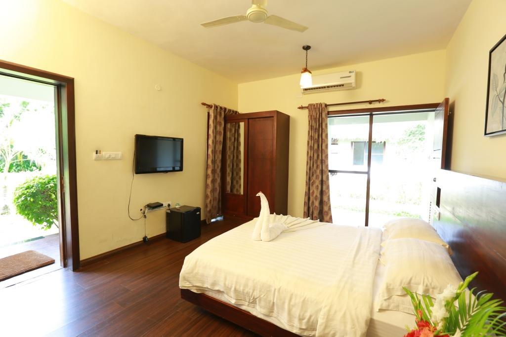 Deshadan Backwater Resort - The best sunrise view Alappuzha Exterior foto